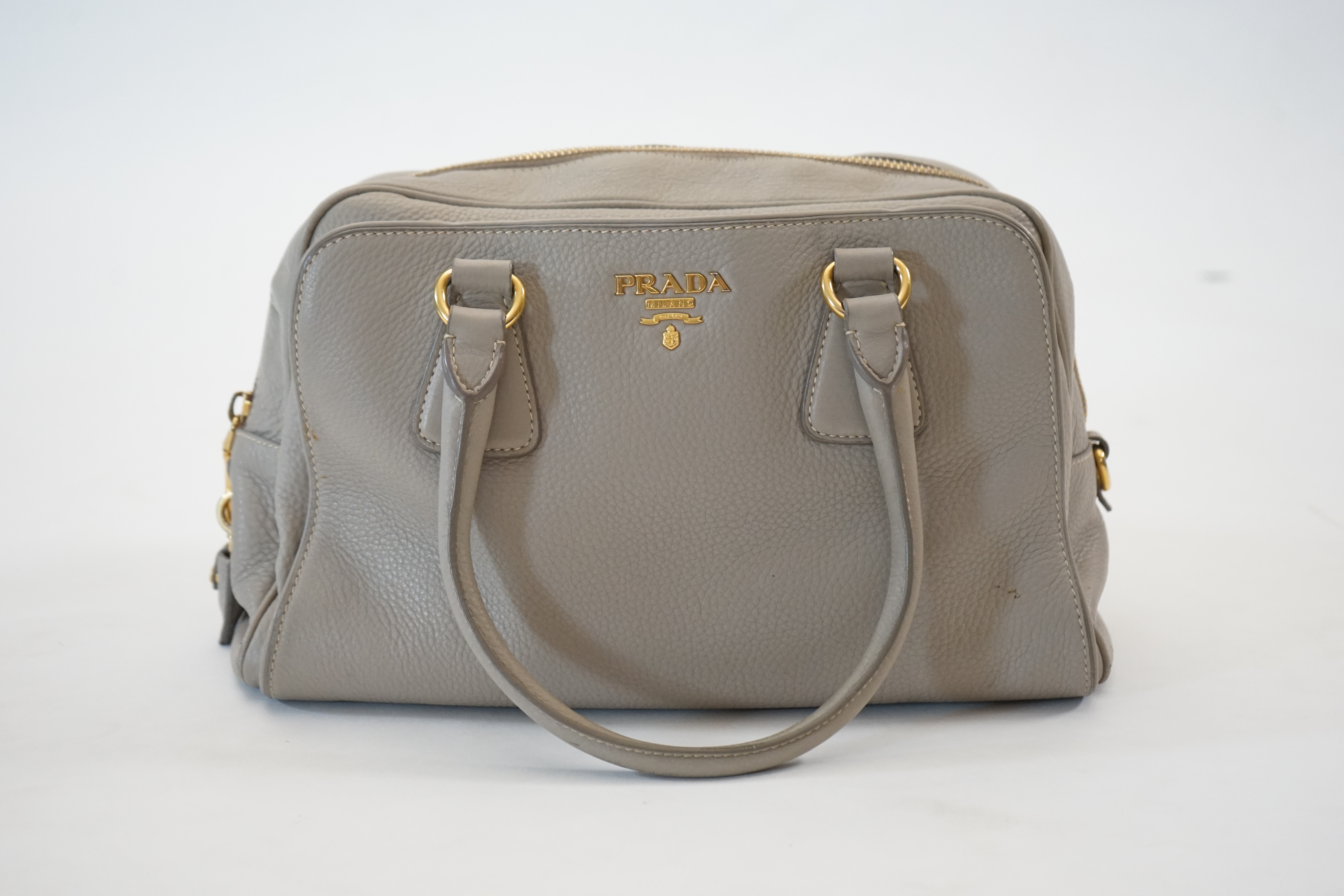 A Prada Vitello Daino Pomice leather handbag, width 35cm, depth 20cm, approx height 20cm